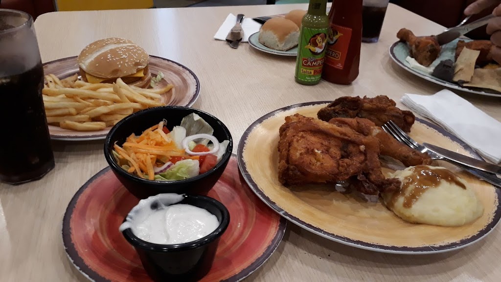 Flores - pollo campero S2- Guatemala Fonte: Tamara Rumo ao Porto