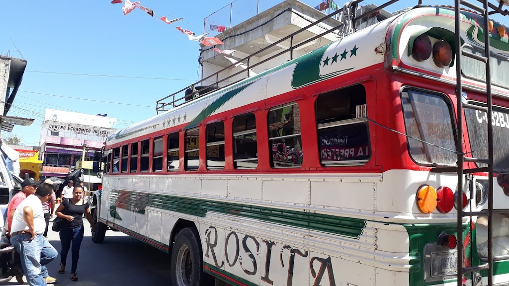 Flores na Guatemala - camioneta Fonte: Tamara Rumo ao Porto