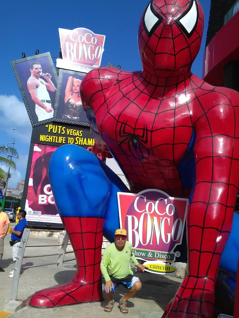 Cancún e sua zona hoteleira - Cocobongo Fonte: Tamara Rumo ao Porto