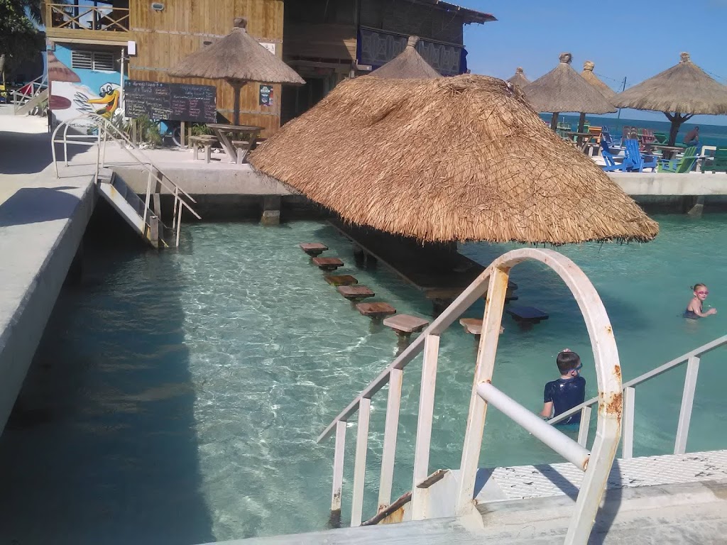 Caye Caulker Fonte: Tamara Rumo ao Porto