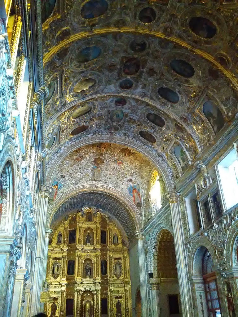 Oaxaca - Templo de San Domingo de Guzman Fonte: Tamara Rumo ao Porto